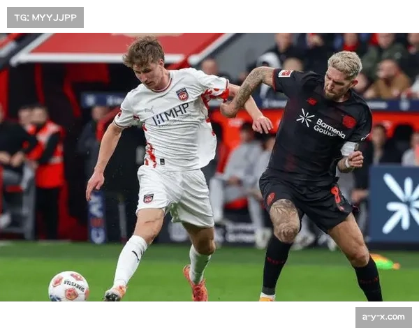 勒沃库森安德里希中卫出球稳健 从后场开始组织进攻推进 勒沃库森安德里希中卫出球稳健 从后场开始组织进攻推进